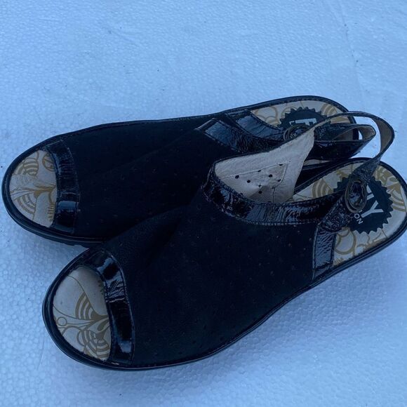 Fly London EU Sz 38 black shoes - Picture 1 of 4